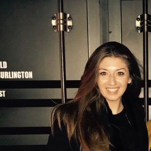 Meet your Posher, Laura
